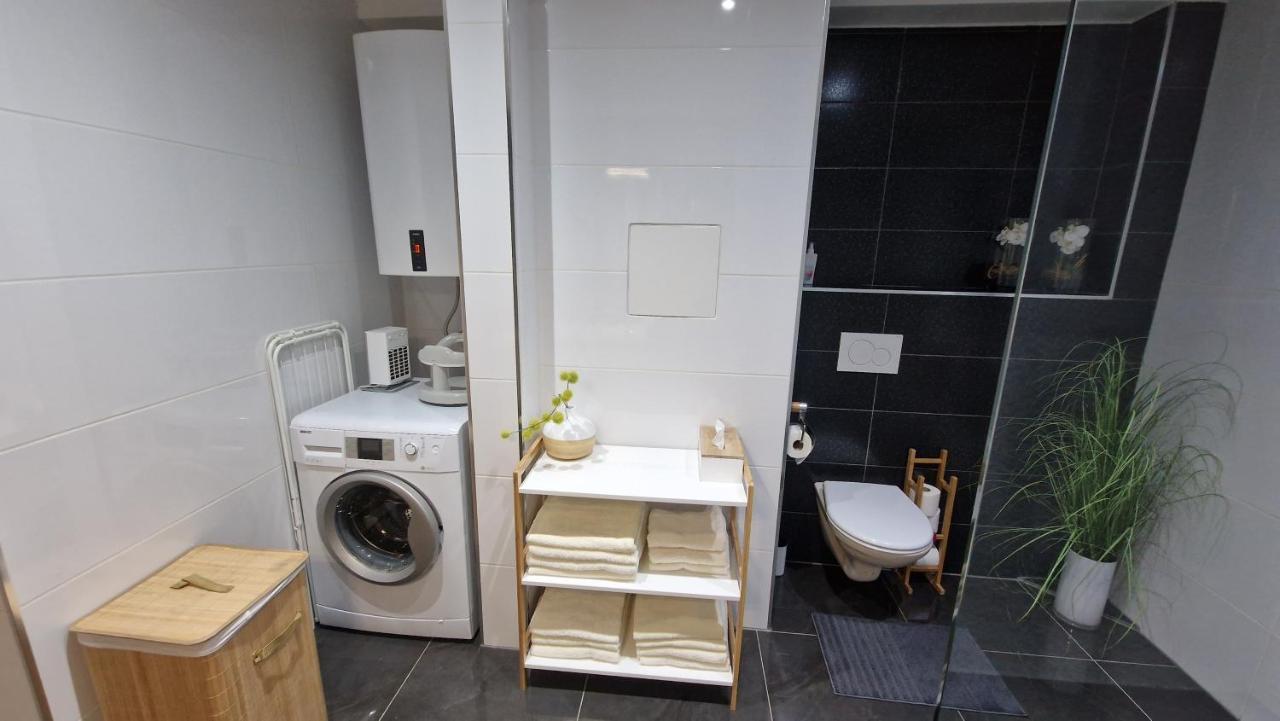 Apartment Panorama 35C - Apartman So Saunou ドノヴァリ エクステリア 写真
